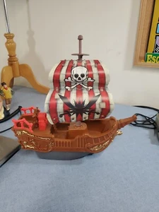 Barco Pirata Ship For Kids.  Tested And Works - Picture 1 of 7