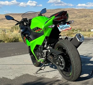 TactiTronics 2024+ Kawasaki Ninja 500 Z500 fender eliminator tail tidy