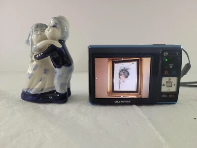 Olympus FE-46 12.0MP Digital Camera, 5x Optical Zoom, -Blue, -EUC, -Tested-Blue - Image 1 of 4