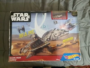 Star Wars Hot Wheels Die Cast Disney Escape from Jakku Play Set New Box Wear - Picture 1 of 8
