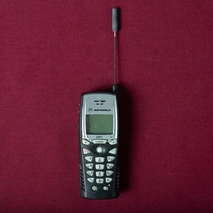 Motorola iDEN i30sx Vintage 2002 Phone with manual - Photo 1 sur 5