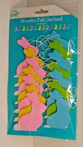 Bunny Rabbits Felt Garland 5ft Blue Pink Yellow Green New - Picture 1 of 4