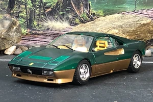 Imperfect 1:24 BURAGO Italy Diecast GREEN & GOLD FERRARI GTO 1984 No Box AS-IS - Picture 1 of 24