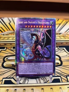 Yugioh Gobernante Dragón de Luz y Oscuridad Quarter Century INFO-EN034 - Imagen 1 de 1
