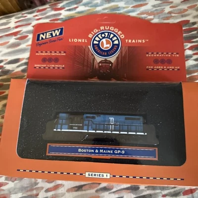 LIONEL Boston & Maine GP-9 Big Rugged Train~1:120 Scale Die-Cast~1998 Series 1 - Image 1 of 4
