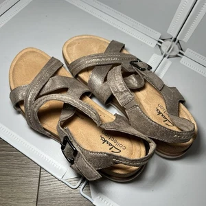 Clarks Brynn Ave flache Damen-Sandale taupe metallic Größe 8,5 bequem - Bild 1 von 7