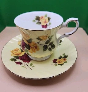 Vintage Elizabethan Fine Bone China England Tea Cup and Saucer Floral, Rose - Picture 1 of 5