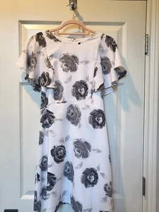 Kensie Dress - Floral - Picture 1 of 6