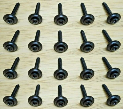 20 TORNILLOS DE PANEL DE PATADA NEGROS PARA COSECHADORA INTERNACIONAL SCOUT 2 II TRAVELALL ETC Foto 1 de 4