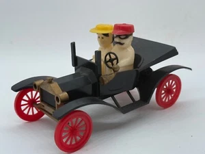 Auto d'epoca, S/P, modello T in plastica con persone come gli scuotitori S/P, USA - Foto 1 di 11