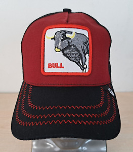 BULL PATCH ADJUSTABLE SNAPBACK TRUCKER/MESH HAT/CAP, BLACK/RED, OUTDOOR/ANIMAL