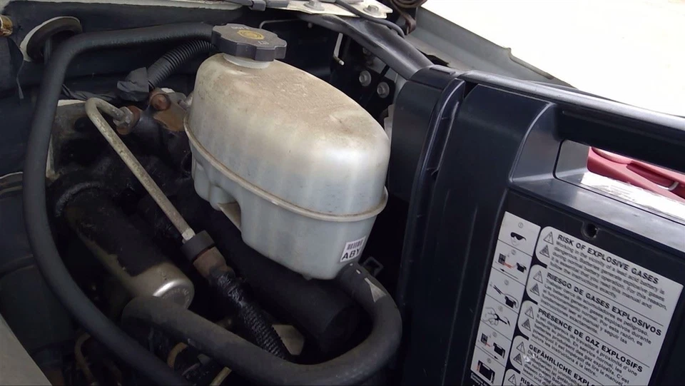 Cilindro maestro de freno frenos de asistencia hidráulica para 03-06 AVALANCHE 1500 257333 Foto 1 de 1