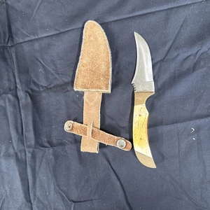 Nice Small Handmade Hunting Knive With Case 8 Inch With 4 Inch Blade Vintage - Picture 1 of 5