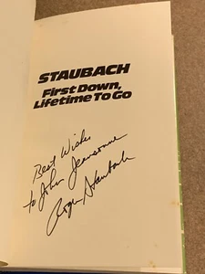 ROGER STAUBACH DALLAS COWBOYS SIGNED BOOK - FIRST DOWN, LIFETIME TO GO HOF HC DJ - Foto 1 di 8