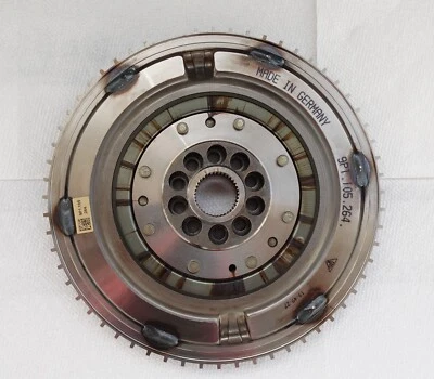 PORSCHE 911 991.2 2017 19 DOBLE MASA VOLANTE PIEZA N.º 9P1105265 BUENA PLACA DE TRANSMISIÓN Foto 1 de 4