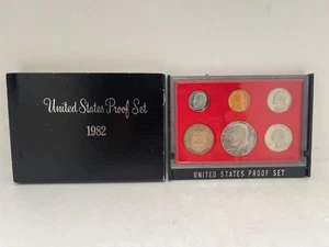 1982-S US Mint Clad Proof Set 5 Coins and Dept. of Treasury metal coin OGP - Picture 1 of 2