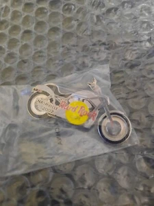Hard Rock Cafe Nashville 2002 Harley Davidson Motorcycle Bike Pin - Picture 1 of 2