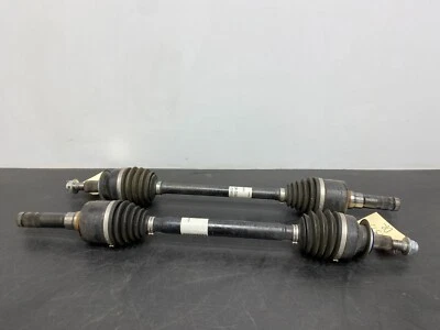 Ford Mustang GT 2018 OEM juego de ejes traseros CV par usado Foto 1 de 4