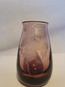 Caithness Glass Amethyst Coloured Purple Flower Etched Winter Season Posy Vase - Picture 1 of 8