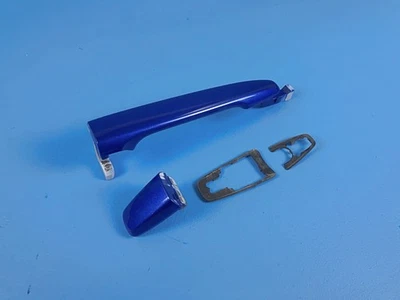 08-15 MITSUBISHI LANCER EVO X REAR LEFT DOOR HANDLE OCTANE BLUE - Image 1 of 4