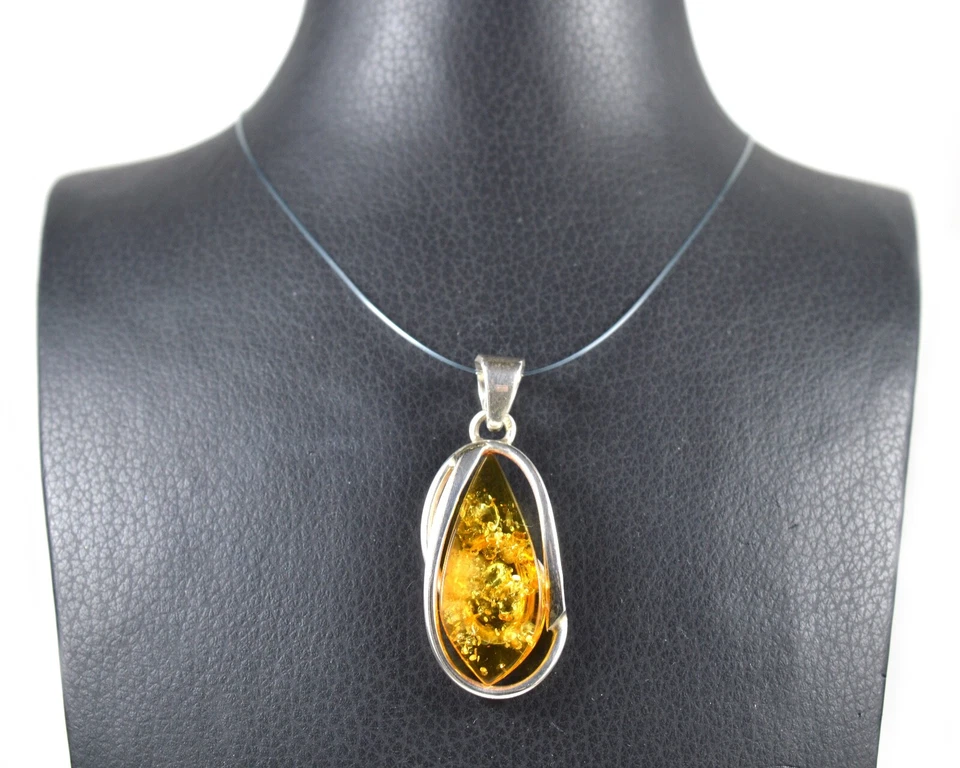 Ciondolo in Ambra Baltica Chiara e Argento 925 Made in Italy - Immagine 1 di 3