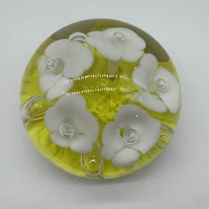 Vtg Maude and Bob St Clair Art Glass Flower Paperweight Yellow Flowers 1974 - Picture 1 of 10
