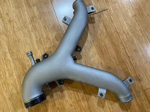 2001 AUDI OEM TURBO AIR INTAKE TUBE Y PIPE  HOSE ALLROAD 2001-2005 078 133 351 E - Bild 1 von 3