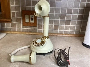 Telefono a candela rotante 1973 di American Teleco Co vintage retrò con cavi - Foto 1 di 6