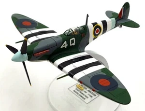 Corgi 1/72 Scale Diecast AA31906 Supermarine Spitfire MKVB-4Q VCS-7 US Navy 1944 - Picture 1 of 5
