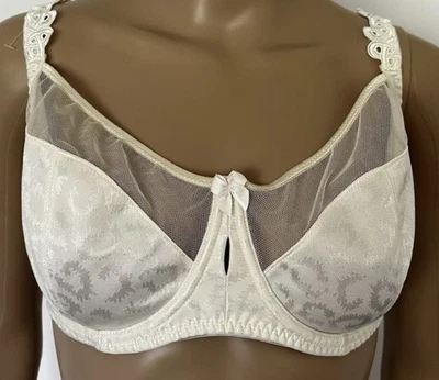 Sujetador Bendon 16E Marfil Blanco Satinado Estampado Animal Con Aros Lencería Nupcial Nuevo Foto 1 de 4