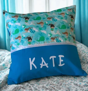 CHILDS PERSONALISED NAME CUSHION COVER / KINDY PILLOW - MERMAIDS- - Picture 1 of 3