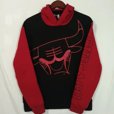 芝加哥公牛队 NBA 红色和黑色连帽衫 S 码羊毛长袖保暖篮球 — 第 1/4 张图片