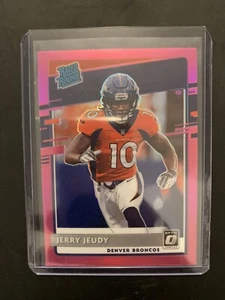 2020 Ottica Jerry Jeudy Rated Rookie Rosa PRIZM Denver Broncos #P-307 RC - Foto 1 di 2