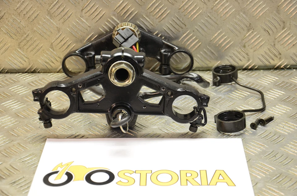 PLACAS DE BLOQUEO DE ENCENDIDO HONDA CBX 750 COD.2127 BLOQUE DE PLACA DE DIRE... - Imagen 1 de 1