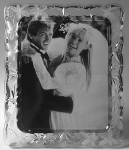 MIKASA GARDEN TERRACE FLORAL MIST CRYSTAL GLASS FRAME 8 x 10 PHOTO NEW W/ DEFECT - Picture 1 of 8