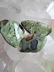 3 Regenwald- Rhyolith flache Trommelsteine A-Qualität - Bild 1 von 2