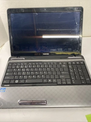 Portátil Toshiba Satellite L755-S5217 - CPU 4 GB Ram 600 GB HDD Foto 1 de 4