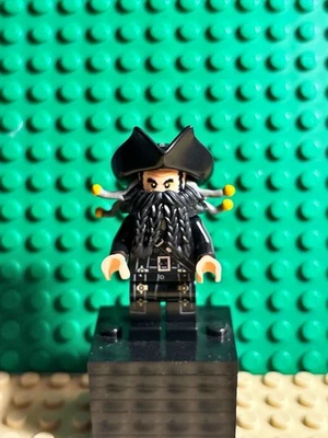 Lego Piratas do Caribe Barba Negra minifigura poc007 4195 1 - Imagem 1 de 2