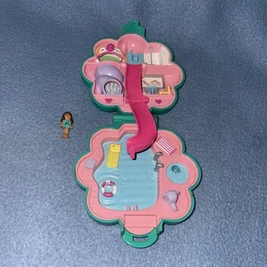 Vintage Polly Pocket 1990 Polly’s Water Fun Park World Figur Chelsie Laura Bluebird - Bild 1 von 13