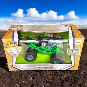 Monster Jam Truck GRAVE DIGGER New Bright 1:24 REMOTE RADIO CONTROL RC VEHICLE - Picture 1 of 6