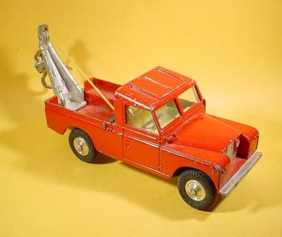 CORGI 玩具 红色 Land Rover 109 WB TOW TRUCKER 用于修复 — 第 1/3 张图片