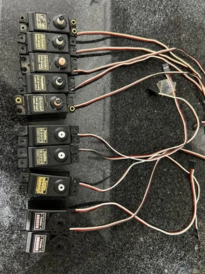 Futaba S148 S3001 S9402 S3152 Standard analog servo A lot RC Airplane Helicopter - Image 1 of 4