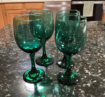 Juego de 4 copas de vino verde de enebro Libbey vintage vaso con tallo de 8 oz Foto 1 de 4