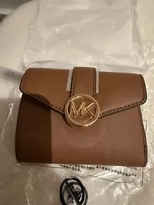 Michael Kors Bifold Wallet brand new - Picture 1 of 10