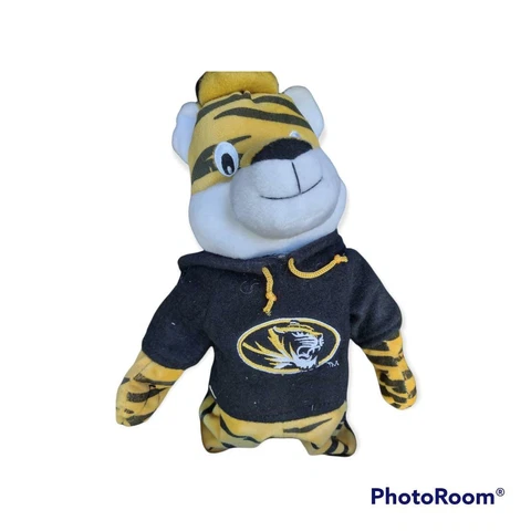 Missouri Tigers Musical Mascot Plays We Will Rock You Cover