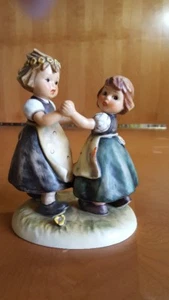 Hummel 353/I - Spring Dance - TMK 5 - Picture 1 of 6