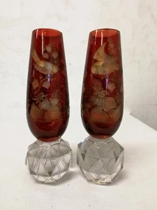 Paar kleine Vasen, Soliflores aus graviertem Kristall - Bild 1 von 13