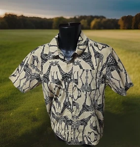Lifted Research Group LRG Shirt Men's Sz M Beige Giraffe Tribal Print Short Slv - Picture 1 of 8