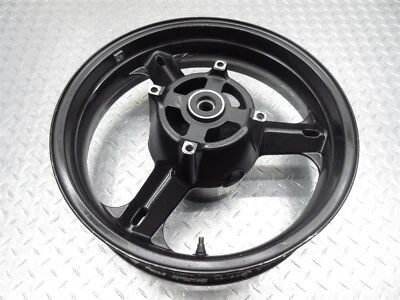 Оригинальный задний обод колеса 2006 04–06 Suzuki VSTROM 650 DL650 с небольшим колебанием 17x4 - Изображение 1 из 4