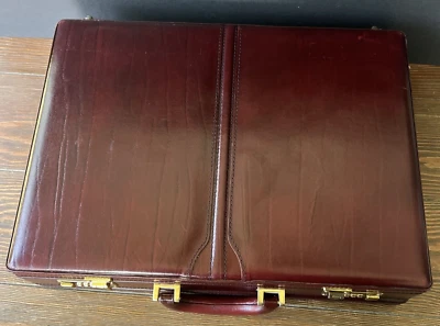 Maletín de cuero italiano vintage romano borgoña gamuza interior doble combo bloqueo Foto 1 de 4